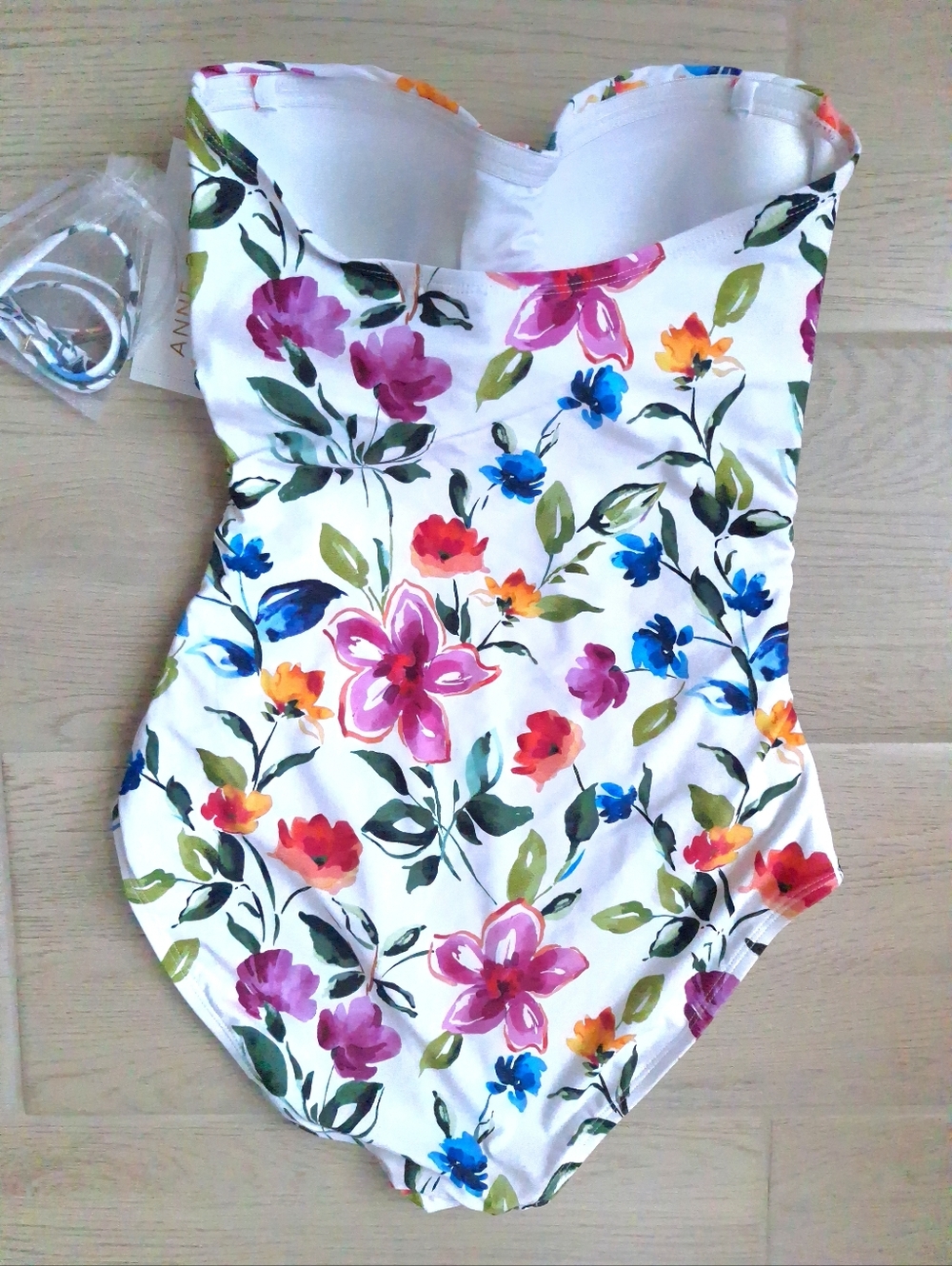 Anne Cole Women's Fiore Twist Front Shirred One Piece White Floral Swimsuit 10 - Picture 7 of 9